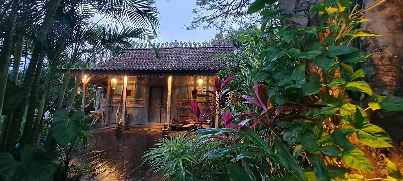 Ayu Dira Heritage House Ubud 0*,