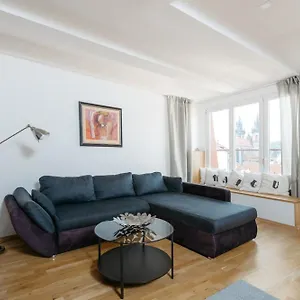 Eli Spacious With Old Town View, Parking & Ac Prag