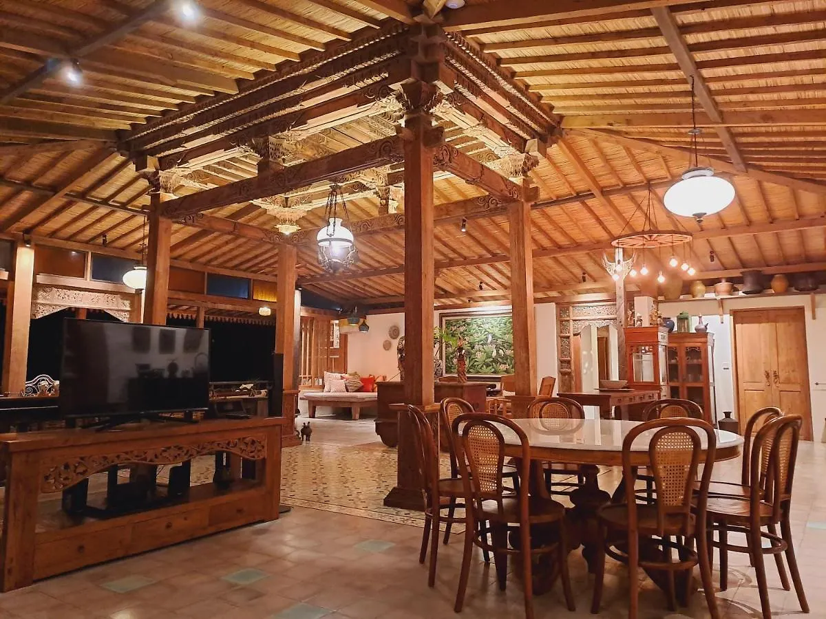 Ayu Dira Heritage House Ubud